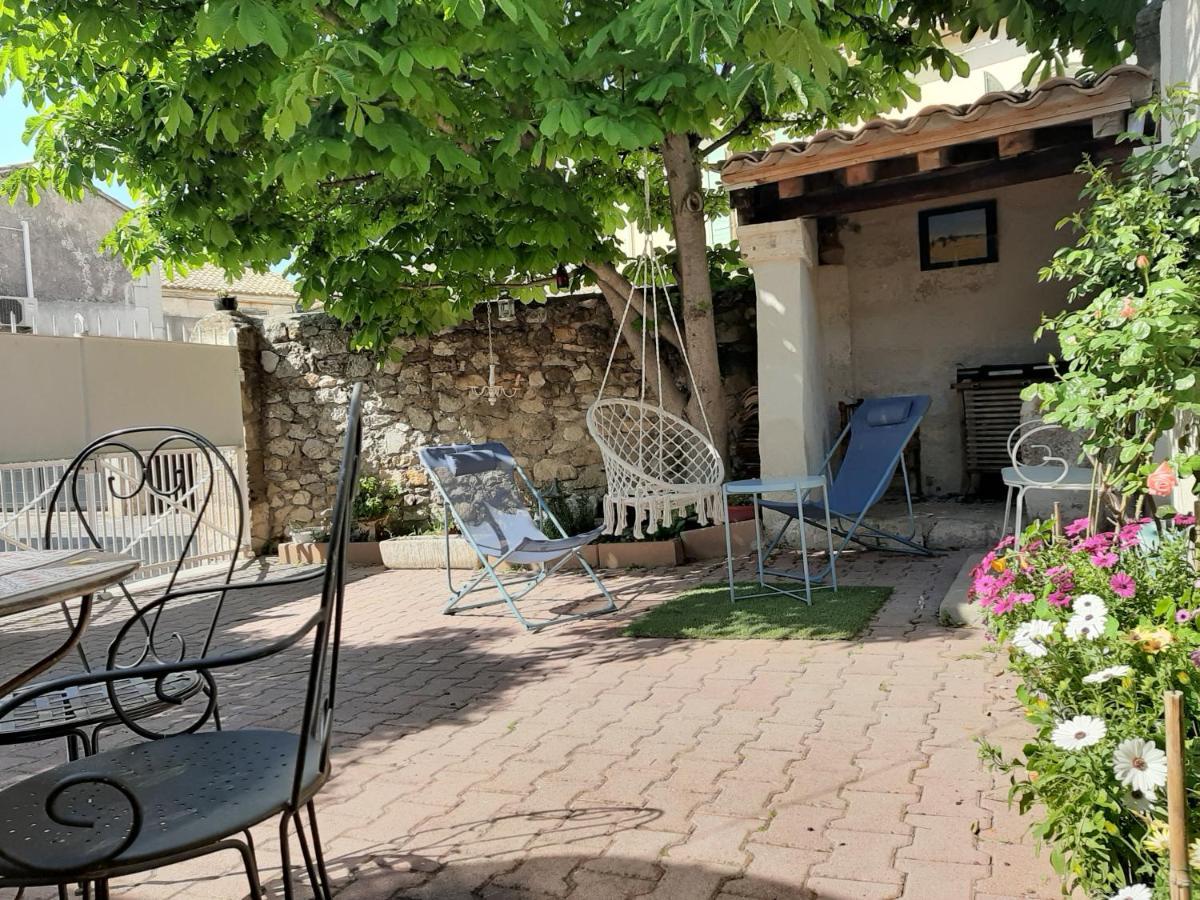 La Capucinette A L'Ombre Du Marronnier Villa Maussane-les-Alpilles Eksteriør billede